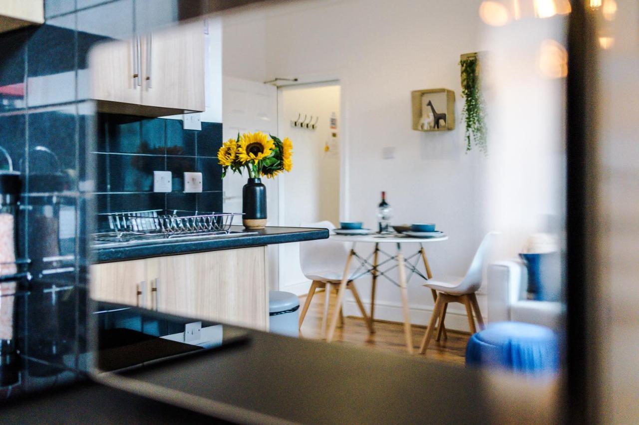 Bright 1-Bed Apartment In Chester By 53 Degrees Property, Ideal For Professionals & Couples, Great Location - Sleeps 4 Extérieur photo