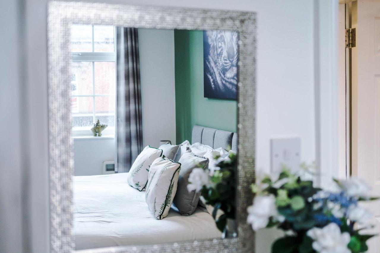 Bright 1-Bed Apartment In Chester By 53 Degrees Property, Ideal For Professionals & Couples, Great Location - Sleeps 4 Extérieur photo